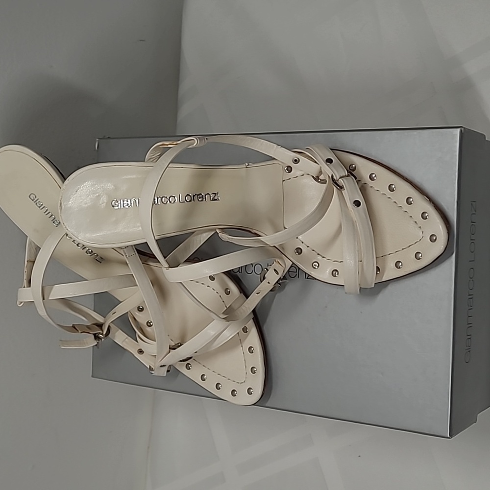 Women's Gianmarco Lorenzi White Sandle - Picture 8 of 11